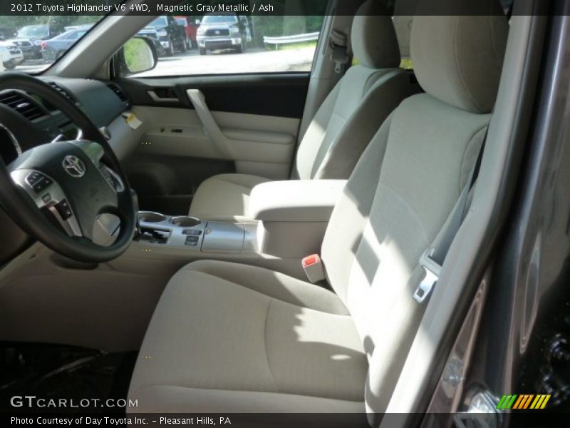 Magnetic Gray Metallic / Ash 2012 Toyota Highlander V6 4WD