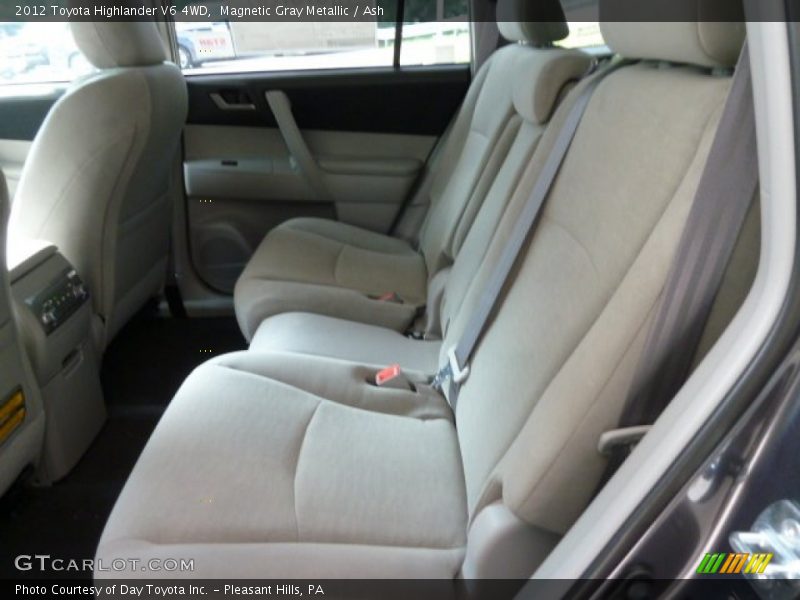 Magnetic Gray Metallic / Ash 2012 Toyota Highlander V6 4WD