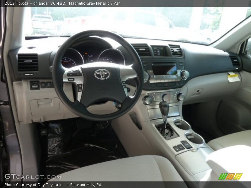 Magnetic Gray Metallic / Ash 2012 Toyota Highlander V6 4WD