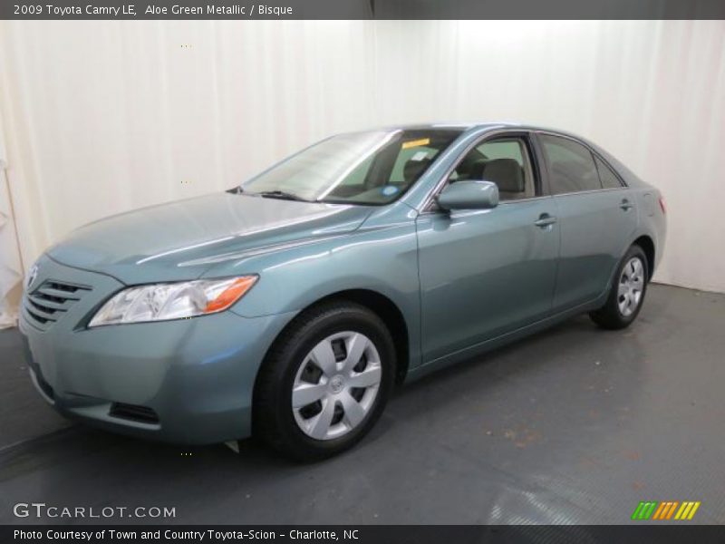 Aloe Green Metallic / Bisque 2009 Toyota Camry LE