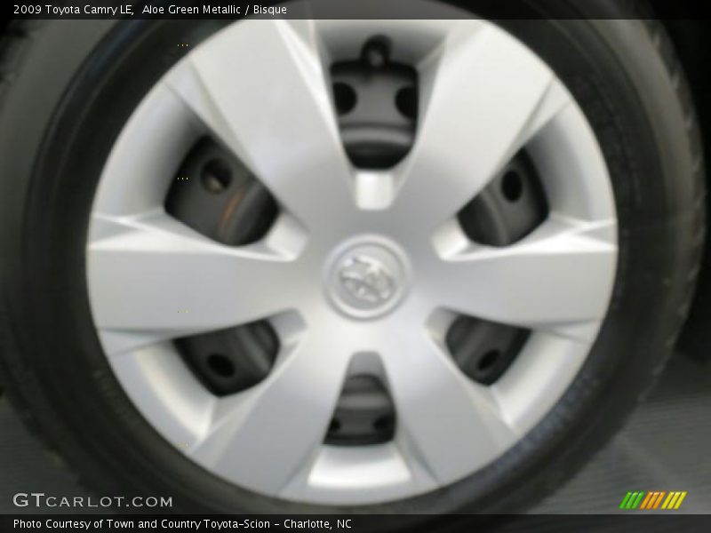 Aloe Green Metallic / Bisque 2009 Toyota Camry LE
