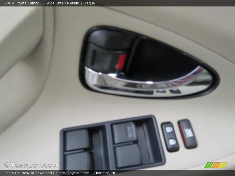 Aloe Green Metallic / Bisque 2009 Toyota Camry LE