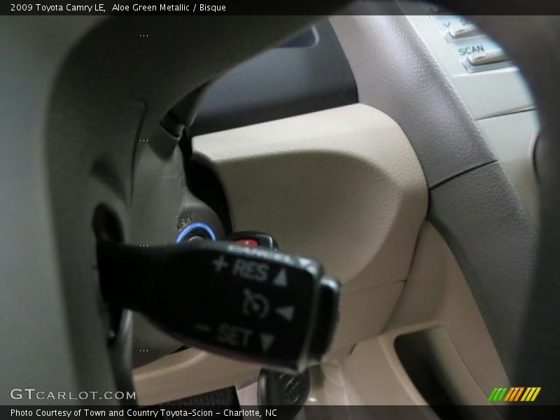 Aloe Green Metallic / Bisque 2009 Toyota Camry LE