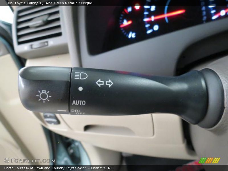 Aloe Green Metallic / Bisque 2009 Toyota Camry LE
