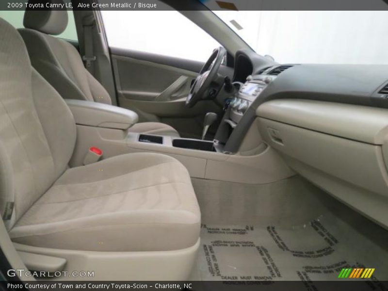 Aloe Green Metallic / Bisque 2009 Toyota Camry LE