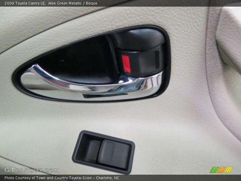 Aloe Green Metallic / Bisque 2009 Toyota Camry LE