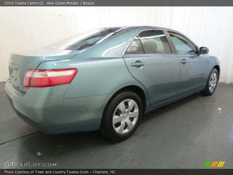 Aloe Green Metallic / Bisque 2009 Toyota Camry LE