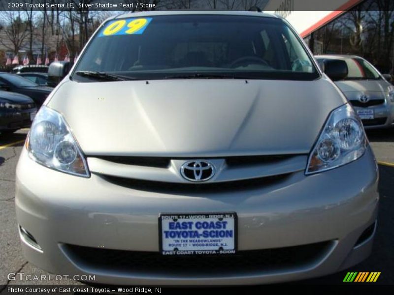 Silver Shadow Pearl / Stone 2009 Toyota Sienna LE