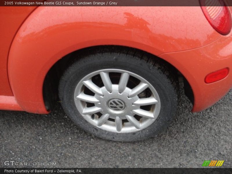 Sundown Orange / Grey 2005 Volkswagen New Beetle GLS Coupe
