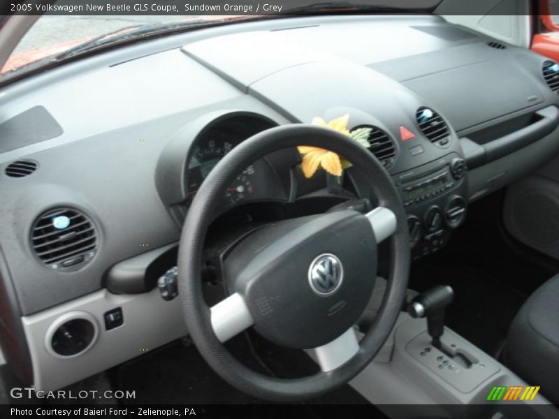 Sundown Orange / Grey 2005 Volkswagen New Beetle GLS Coupe