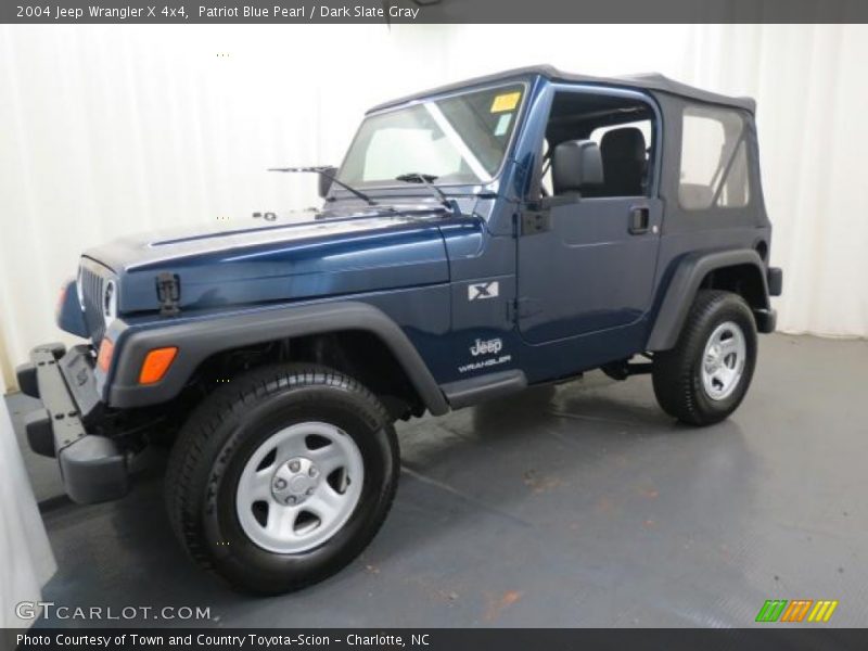 Patriot Blue Pearl / Dark Slate Gray 2004 Jeep Wrangler X 4x4