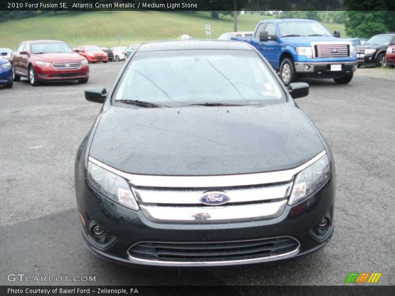 Atlantis Green Metallic / Medium Light Stone 2010 Ford Fusion SE