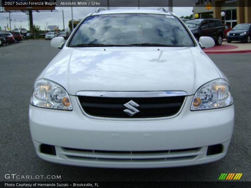 Absolute White / Grey 2007 Suzuki Forenza Wagon