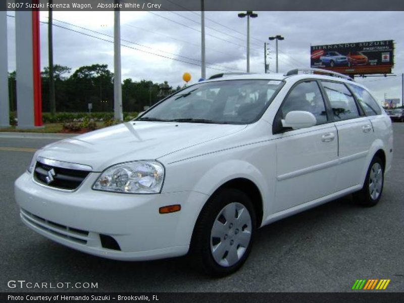 Absolute White / Grey 2007 Suzuki Forenza Wagon