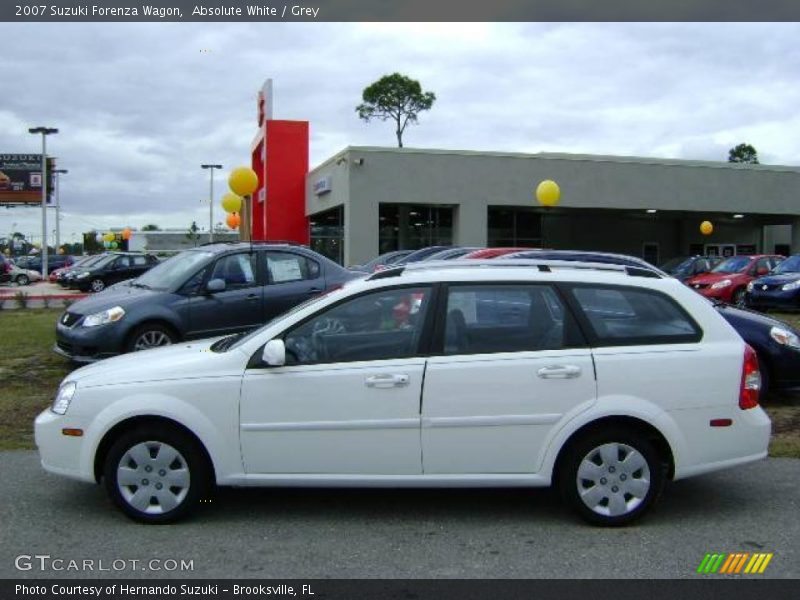 Absolute White / Grey 2007 Suzuki Forenza Wagon