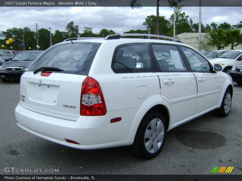 Absolute White / Grey 2007 Suzuki Forenza Wagon