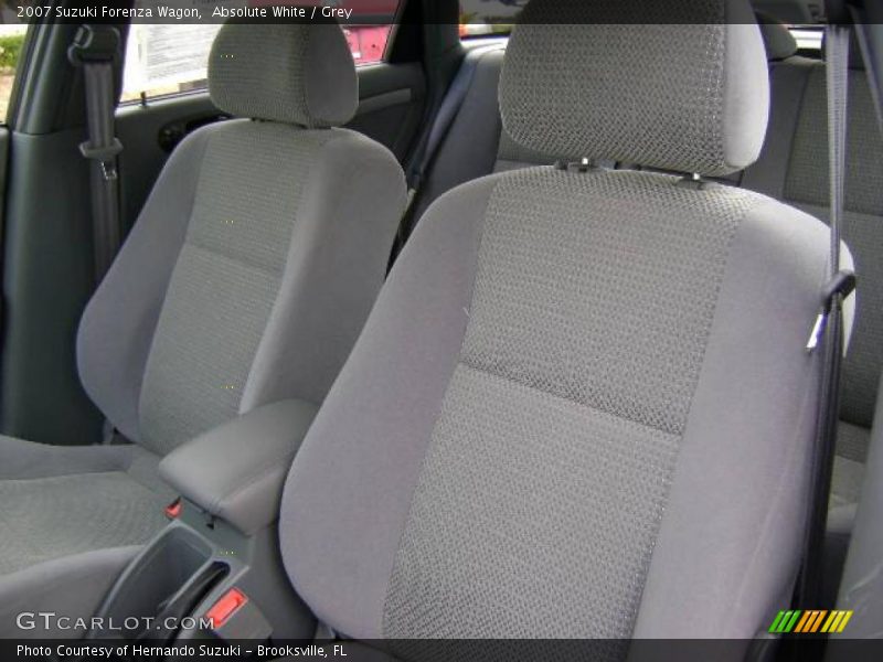 Absolute White / Grey 2007 Suzuki Forenza Wagon