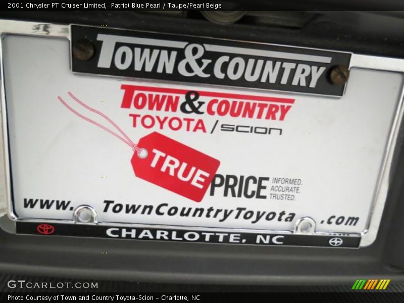Patriot Blue Pearl / Taupe/Pearl Beige 2001 Chrysler PT Cruiser Limited