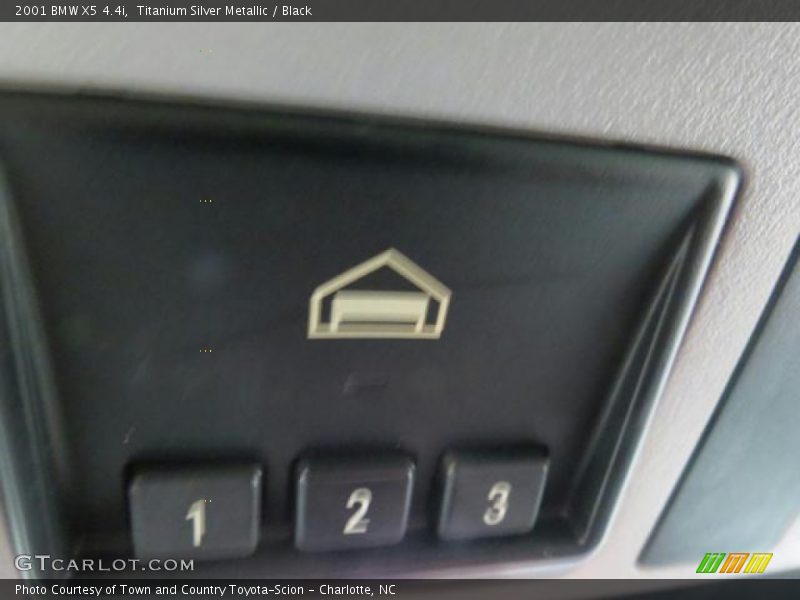 Titanium Silver Metallic / Black 2001 BMW X5 4.4i