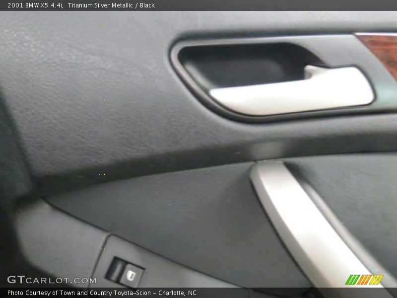 Titanium Silver Metallic / Black 2001 BMW X5 4.4i