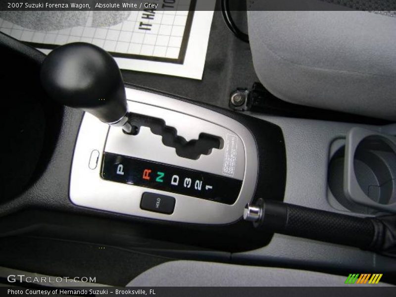 Absolute White / Grey 2007 Suzuki Forenza Wagon