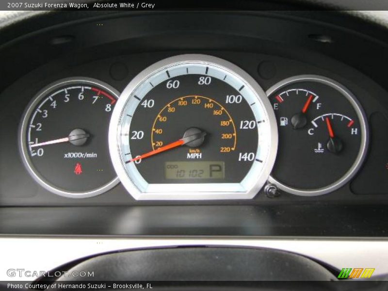 Absolute White / Grey 2007 Suzuki Forenza Wagon