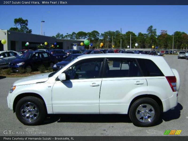White Pearl / Black 2007 Suzuki Grand Vitara