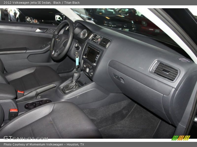 Black / Titan Black 2012 Volkswagen Jetta SE Sedan