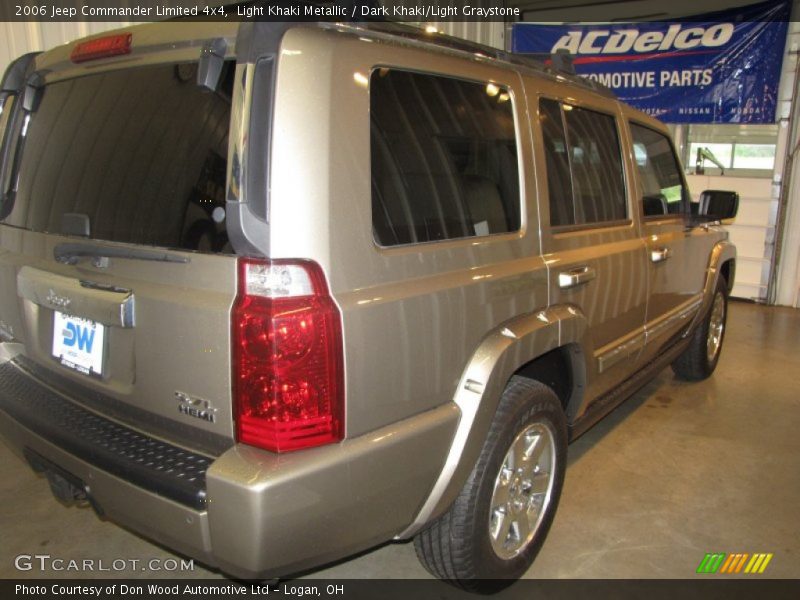 Light Khaki Metallic / Dark Khaki/Light Graystone 2006 Jeep Commander Limited 4x4