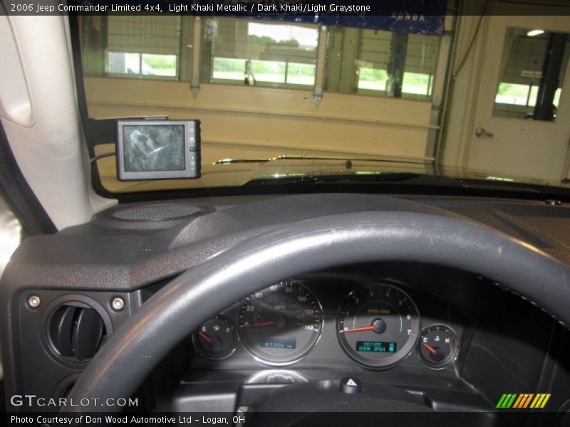 Light Khaki Metallic / Dark Khaki/Light Graystone 2006 Jeep Commander Limited 4x4