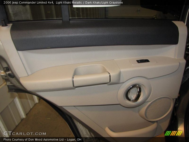 Light Khaki Metallic / Dark Khaki/Light Graystone 2006 Jeep Commander Limited 4x4