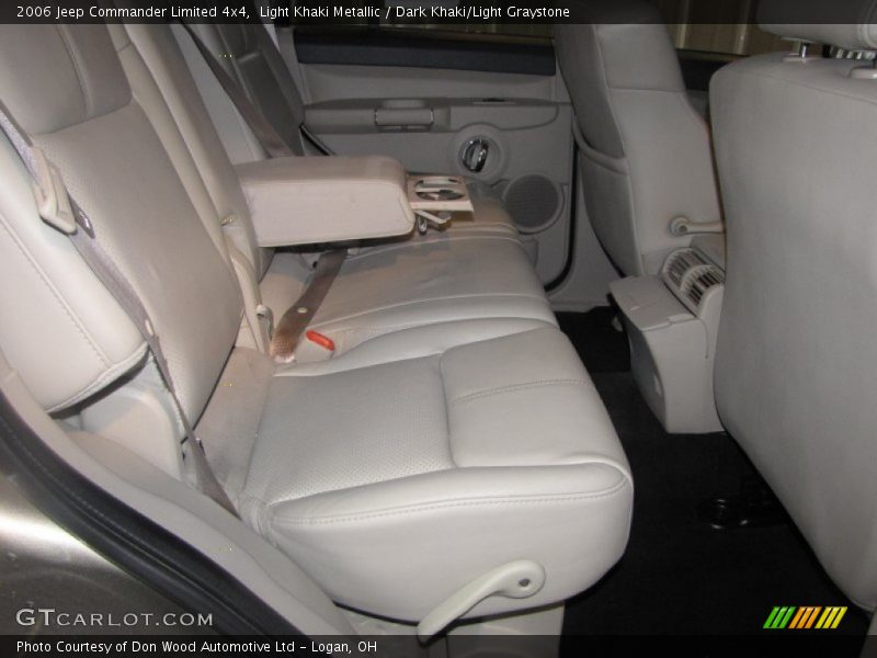 Light Khaki Metallic / Dark Khaki/Light Graystone 2006 Jeep Commander Limited 4x4