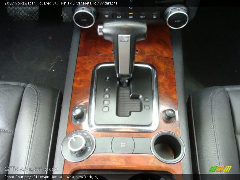 Reflex Silver Metallic / Anthracite 2007 Volkswagen Touareg V6