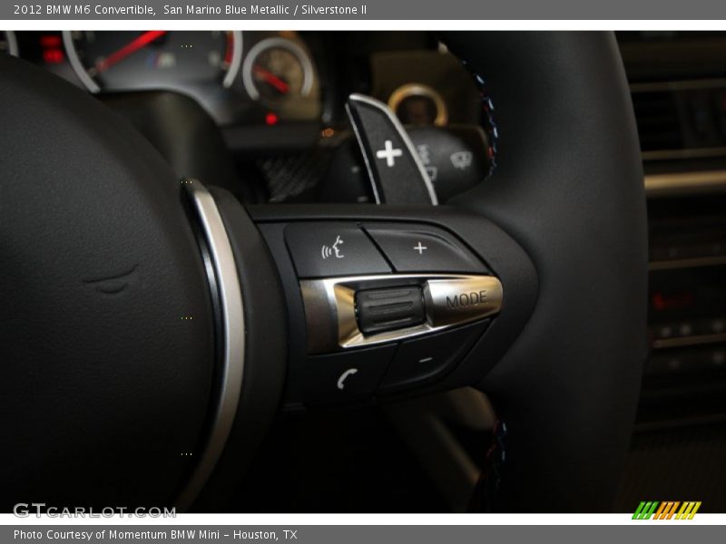 Controls of 2012 M6 Convertible