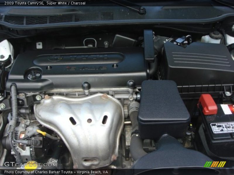 Super White / Charcoal 2009 Toyota Camry SE
