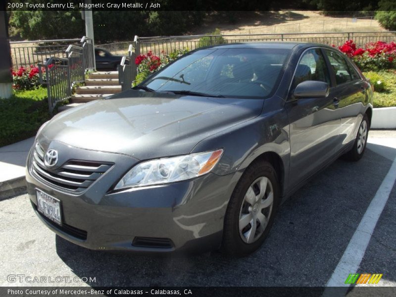 Magnetic Gray Metallic / Ash 2009 Toyota Camry LE