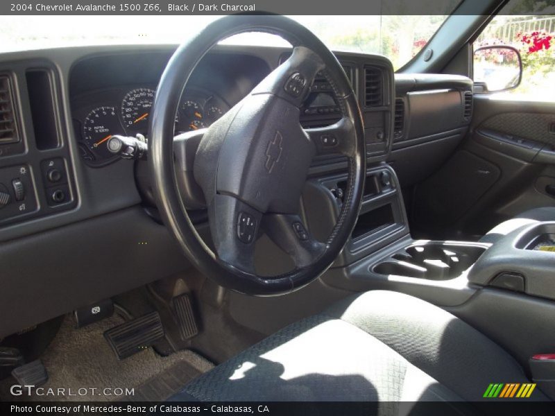 Black / Dark Charcoal 2004 Chevrolet Avalanche 1500 Z66