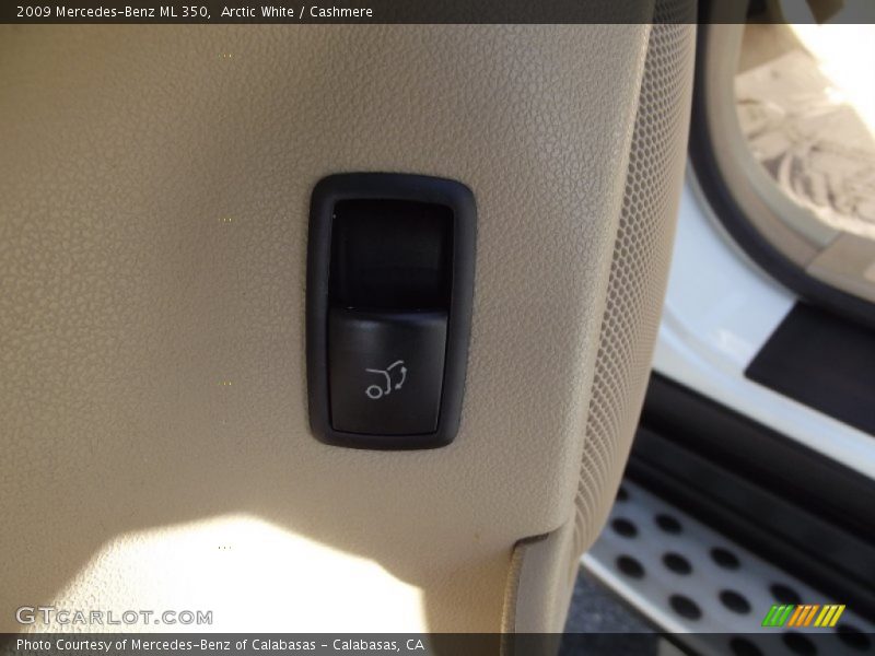 Arctic White / Cashmere 2009 Mercedes-Benz ML 350