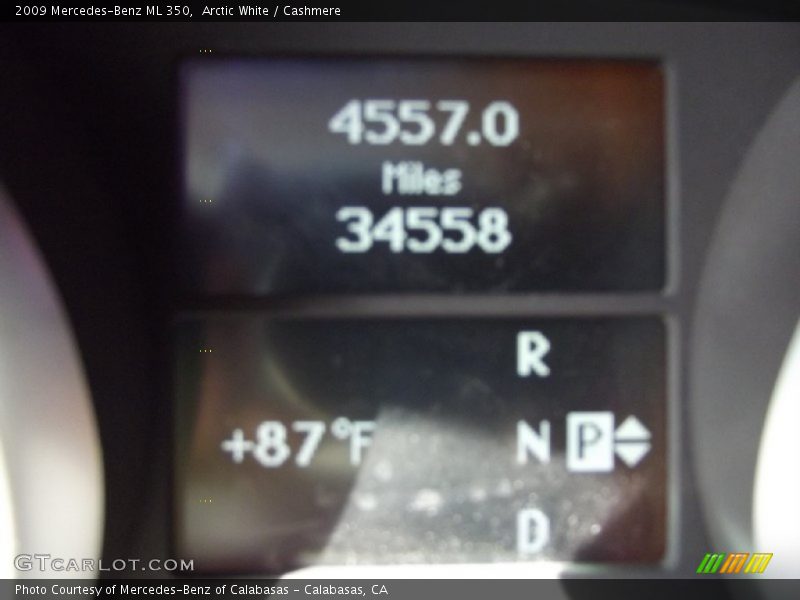 Arctic White / Cashmere 2009 Mercedes-Benz ML 350