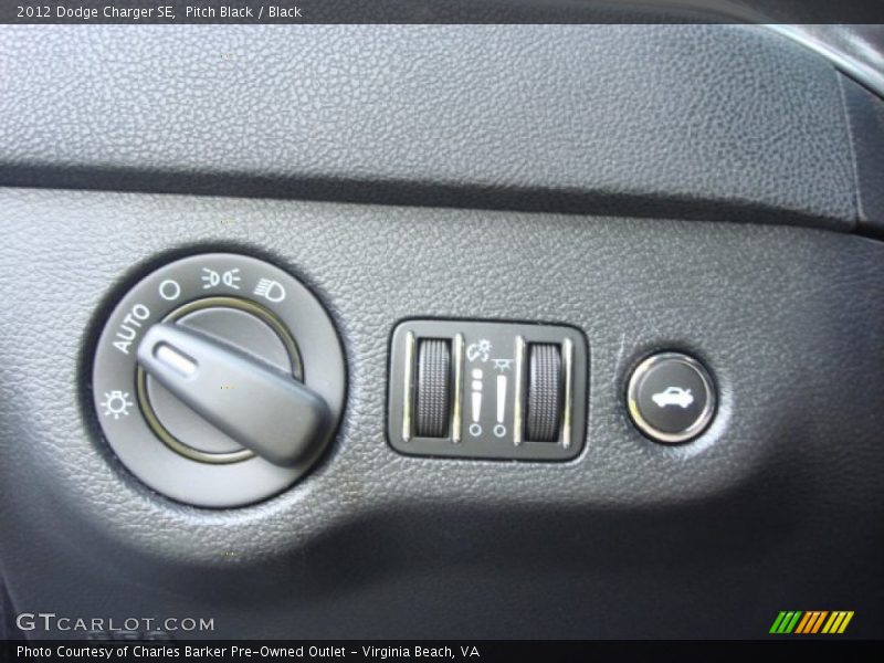 Pitch Black / Black 2012 Dodge Charger SE