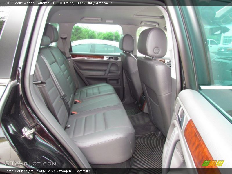 Black Uni / Anthracite 2010 Volkswagen Touareg TDI 4XMotion