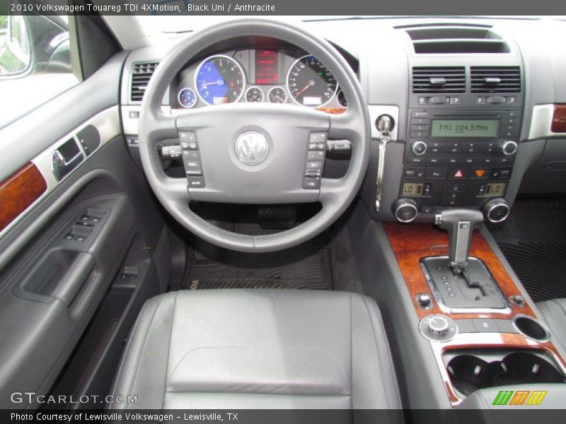 Black Uni / Anthracite 2010 Volkswagen Touareg TDI 4XMotion