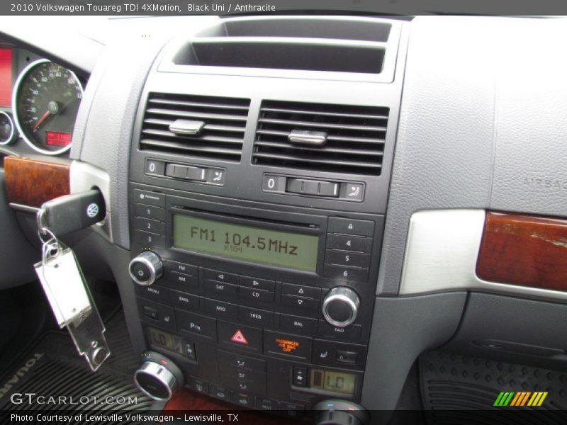 Black Uni / Anthracite 2010 Volkswagen Touareg TDI 4XMotion