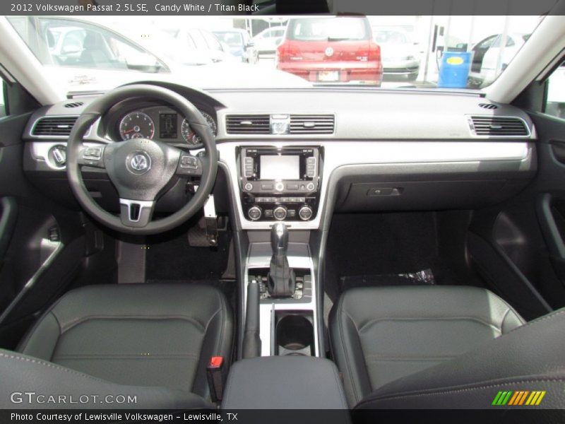 Candy White / Titan Black 2012 Volkswagen Passat 2.5L SE