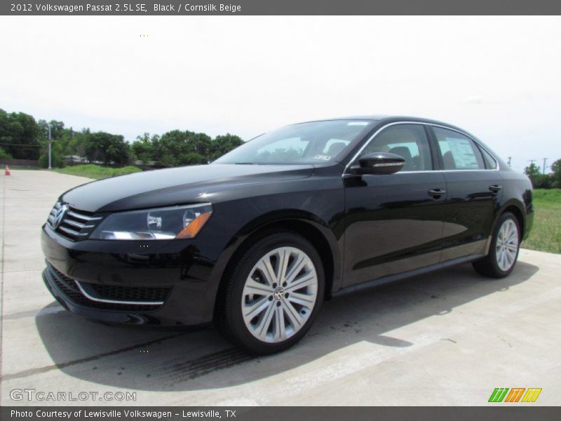 Black / Cornsilk Beige 2012 Volkswagen Passat 2.5L SE