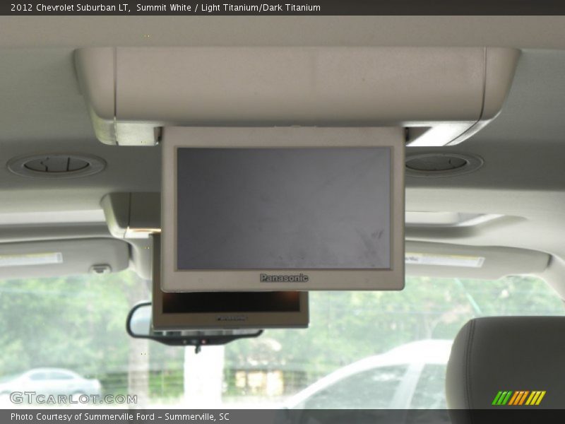 Summit White / Light Titanium/Dark Titanium 2012 Chevrolet Suburban LT