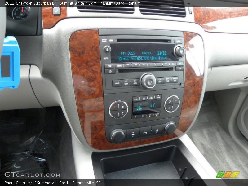 Summit White / Light Titanium/Dark Titanium 2012 Chevrolet Suburban LT
