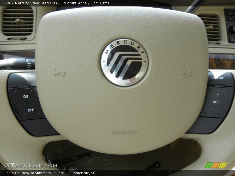Vibrant White / Light Camel 2007 Mercury Grand Marquis GS
