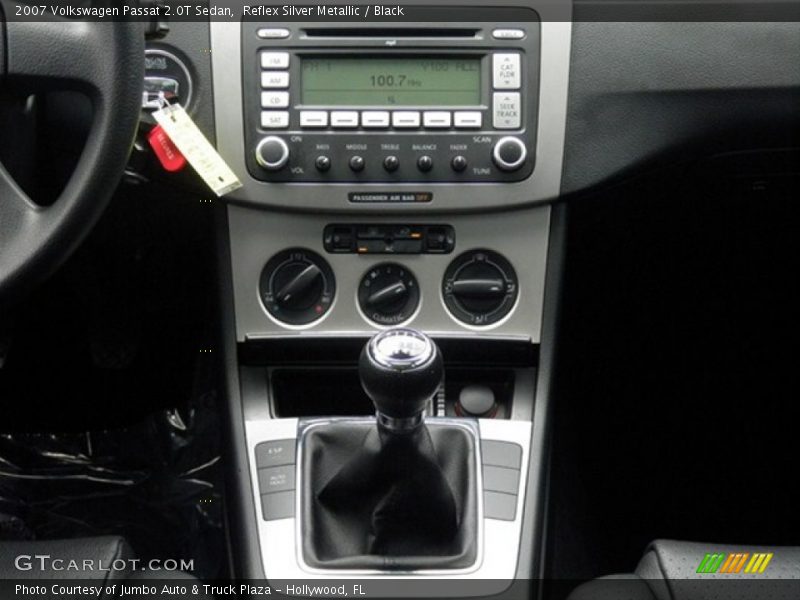 Reflex Silver Metallic / Black 2007 Volkswagen Passat 2.0T Sedan