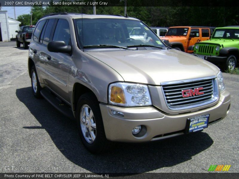 Sand Beige Metallic / Light Gray 2007 GMC Envoy SLE 4x4